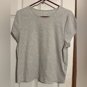 American Eagle Pre-Owned XXL ladies ribbed light grey T- Shirt - worn once